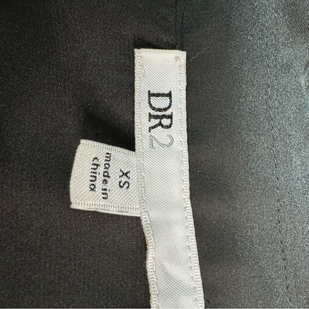 Dr2 by Daniel Rainn Ruched Satin Button-Up Long Sleeve Black Blouse Size XS - Picture 8 of 8